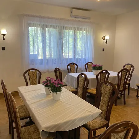 Gold بيت ضيافة