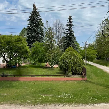 Gold بيت ضيافة زاماردي